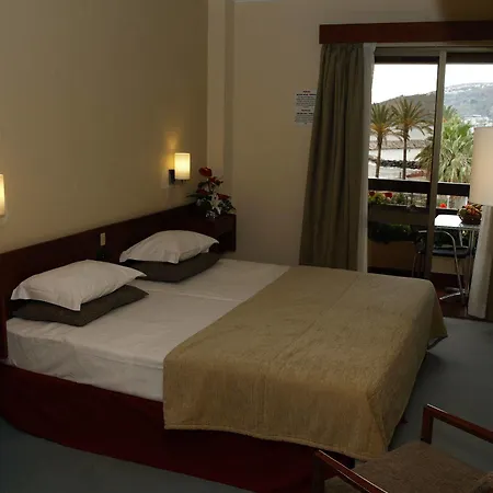 Cheerfulway Bravamar Szálloda 3*